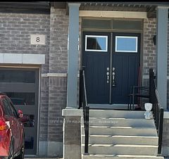 8 Spinland Street, Caledon, ON L7C 4K4