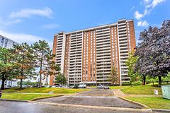 4 Kings Cross Road 1008, Brampton, ON L6T 3X8