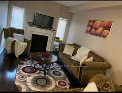 530 Lolita Gardens 1704, Mississauga, ON L5A 3T2