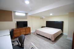 1855 Pilgrims Way, Oakville, ON L6M 1X2