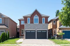 3955 Foxwood Avenue, Mississauga, ON L5N 7V4