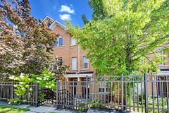 45 Weston Road, Toronto, ON M6N 5H3