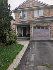 24 Farthingale Crescent, Brampton, ON L7A 1R3