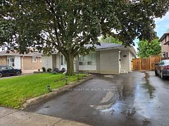 2026 Fontwell Crescent B, Mississauga, ON L5J 2G7