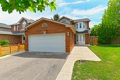 56 Mullis Crescent, Brampton, ON L6Y 4T2
