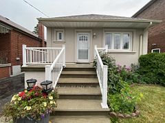 92 Holwood Avenue Main, Toronto, ON M6M 1P6