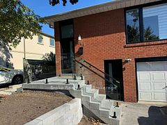 468 Appledore Crescent, Mississauga, ON L5B 2L6