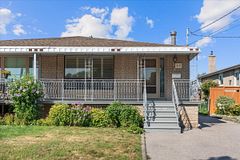 40 Cherrylawn Avenue, Toronto, ON M9L 2B4