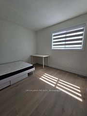 252 Hickory Circle Ground-floor room, Oakville, ON L6H 4V2