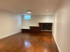 896 Fourth Street Lower, Mississauga, ON L5E 1J6