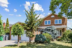 10 Diane Court, Brampton, ON L6Y 3E3