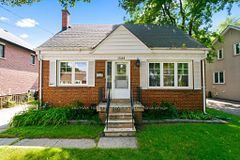 1544 Alexandra Boulevard, Mississauga, ON L5E 2B6