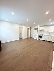 237 Lakeshore Road E 4, Mississauga, ON L5G 1G8