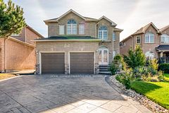 1292 Willowbank Trail Lower, Mississauga, ON L4W 5M5