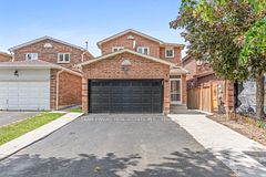 39 Colchester Avenue, Brampton, ON L6Z 3S7