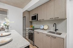 1808 St. Clair Avenue W 301, Toronto, ON M6N 1J5