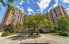 716 The West Mall Street W 905, Toronto, ON M9C 4X6