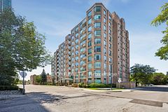 190 Manitoba Street 311, Toronto, ON M8Y 3Y8