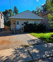 8 Northampton Drive, Toronto, ON M9B 4S6
