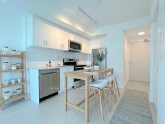 4010 Eglinton Avenue W 1305, Toronto, ON M9A 0G5