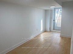 886 Francine Crescent Lower, Mississauga, ON L5V 0E2