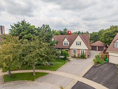 2604 Barrisdale Court, Mississauga, ON L5N 2H2