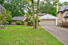 89 Valecrest Drive, Toronto, ON M9A 4P5