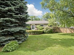 1864 Hindhead Road, Mississauga, ON L5J 1N6