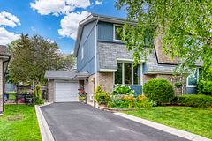 2929 Arvida Circle, Mississauga, ON L5N 1R4