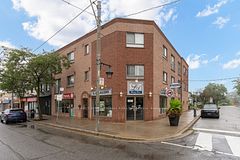 3069 Lakeshore Boulevard 301, Toronto, ON M8V 1K6