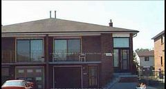 7221 Sigsbee Drive, Mississauga, ON L4T 3L6