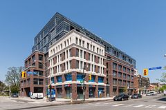 2946 Dundas Street West Street W 413, Toronto, ON M6P 1Y8