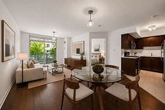816 Lansdowne Avenue 103, Toronto, ON M6H 4K6