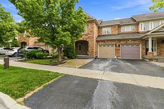 3178 Stornoway Circle, Oakville, ON L6M 5H8