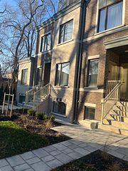 30 William Jackson Way 104, Toronto, ON M8V 0J8