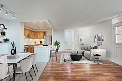 3065 Queen Frederica Drive 707, Mississauga, ON L4Y 3A3