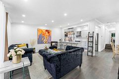 1412 Seaview Drive, Mississauga, ON L5J 1X5