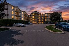 1490 Bishops Gate 305, Oakville, ON L6M 4N3