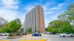 85 Emmett Avenue 1811, Toronto, ON M6M 5A2