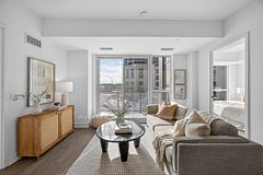 2333 Khalsa Gate 210, Oakville, ON L6M 0X7
