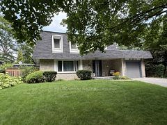 421 Canterbury Crescent, Oakville, ON L6J 5K8