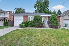 18 Elderfield Crescent, Toronto, ON M9C 3K7