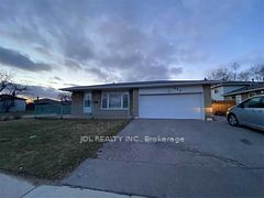857 Westlock Road lower, Mississauga, ON L5C 1K7