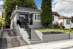 8 Villa Road, Toronto, ON M8W 1M5