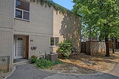 11 Four Winds Drive 18, Toronto, ON M3J 1K7