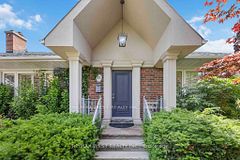 11 Duval Drive, Toronto, ON M6L 2J9