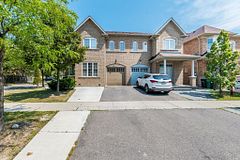 9 Loftsmoor Drive, Brampton, ON L6R 3R7