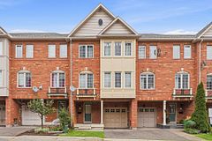 619 Evans Avenue 22, Toronto, ON M8W 2W4