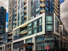4011 Brickstone Mews 4202, Mississauga, ON L5B 0G3