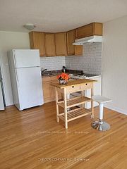 566 Chantenay Drive, Mississauga, ON L5A 1G2